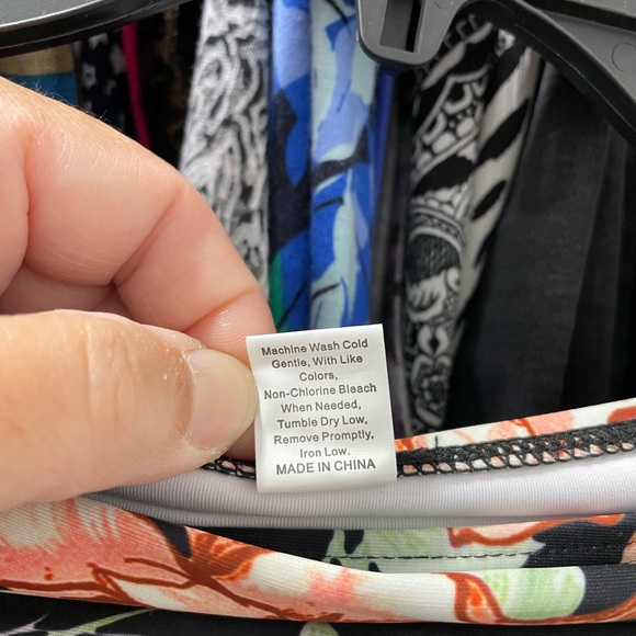 Women’s Size Medium Two-Piece, Bathing Suit - Picture 4 of 8